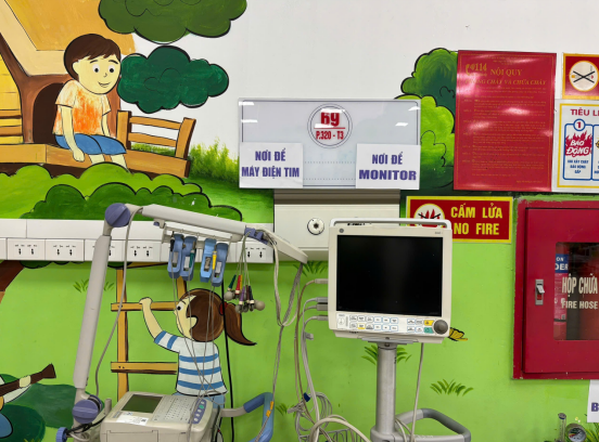 Trang thiết bị phục vụ người bệnh
